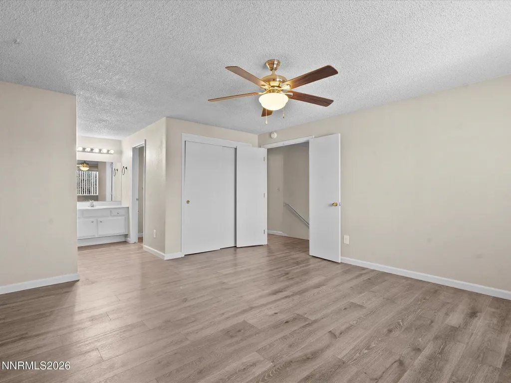 1074 Glen Martin Sparks NV 89434