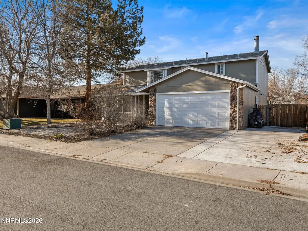 1074 Glen Martin Sparks NV 89434