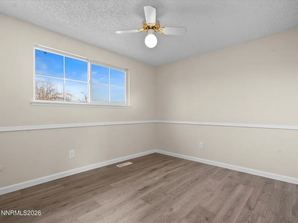1074 Glen Martin Sparks NV 89434