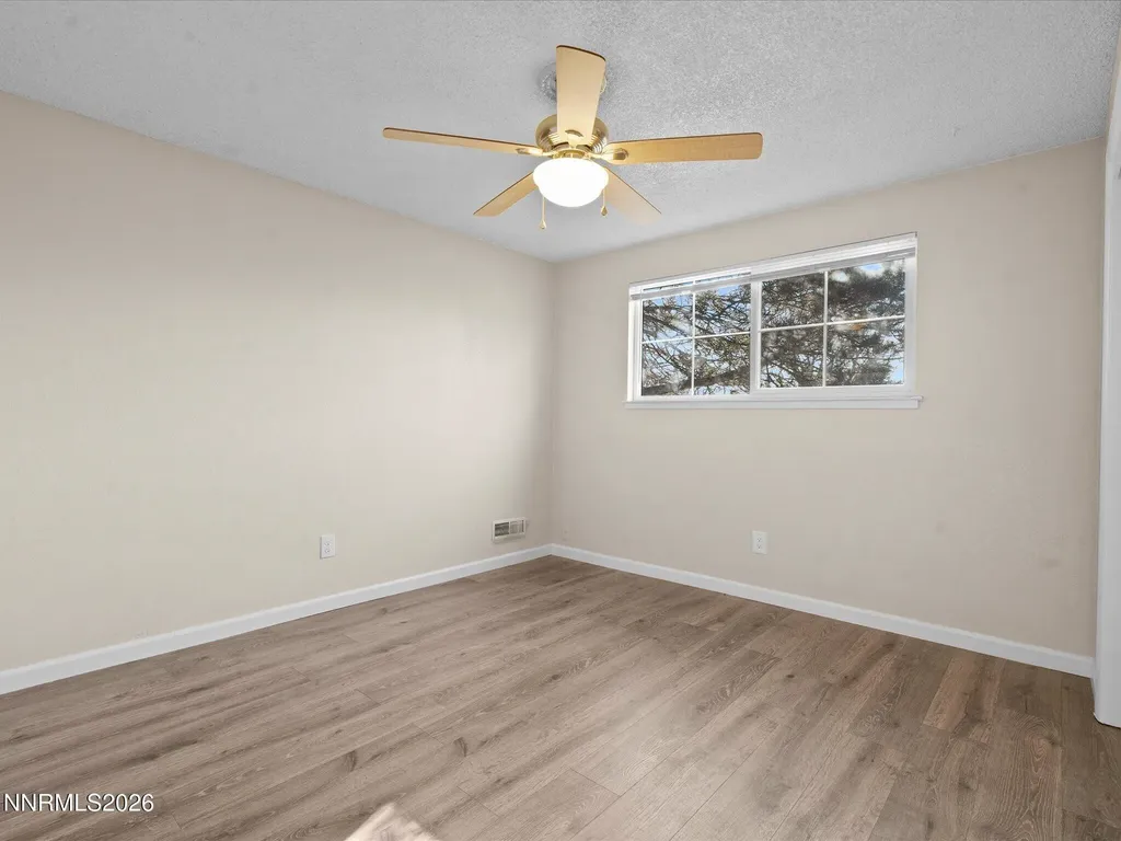 1074 Glen Martin Sparks NV 89434