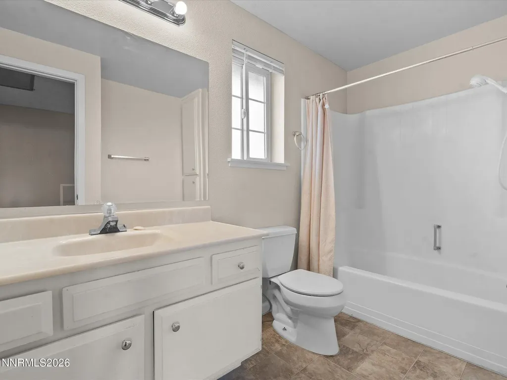1074 Glen Martin Sparks NV 89434