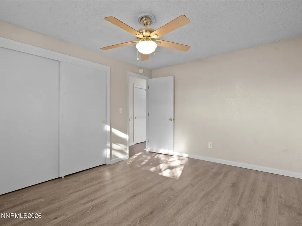 1074 Glen Martin Sparks NV 89434