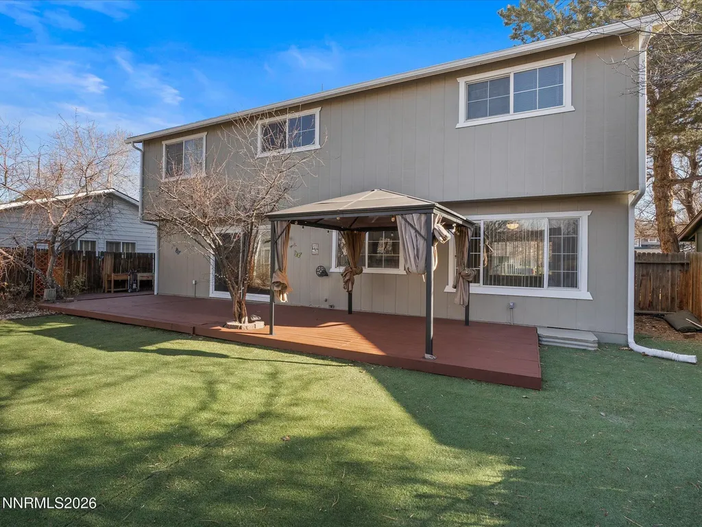 1074 Glen Martin Sparks NV 89434