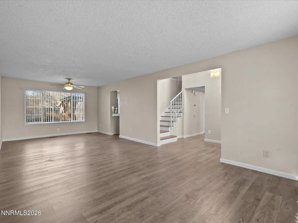 1074 Glen Martin Sparks NV 89434