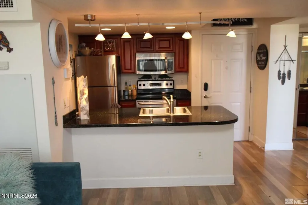 450 Arlington Reno NV 89503