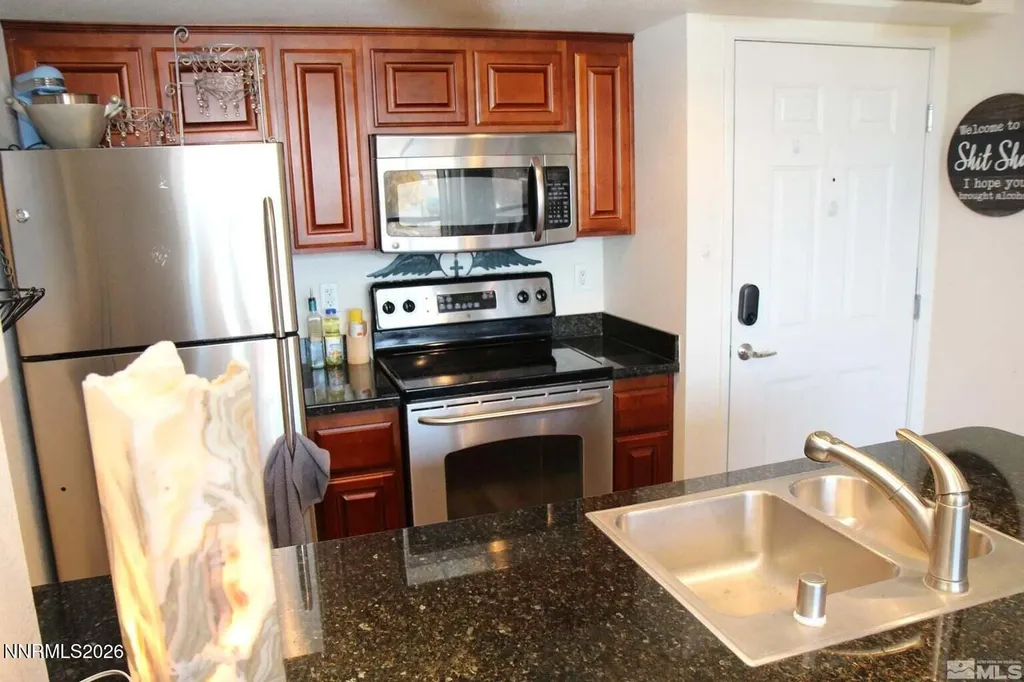 450 Arlington Reno NV 89503