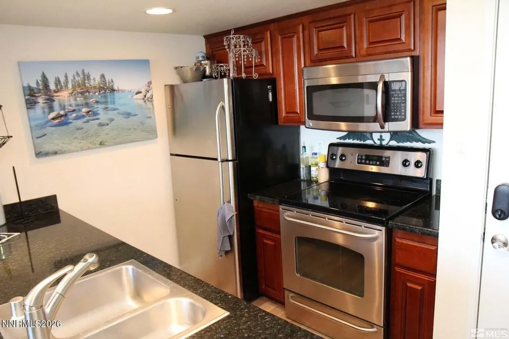 450 Arlington Reno NV 89503
