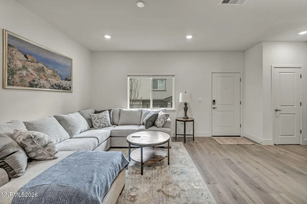 1634 Icelandic Reno NV 89523