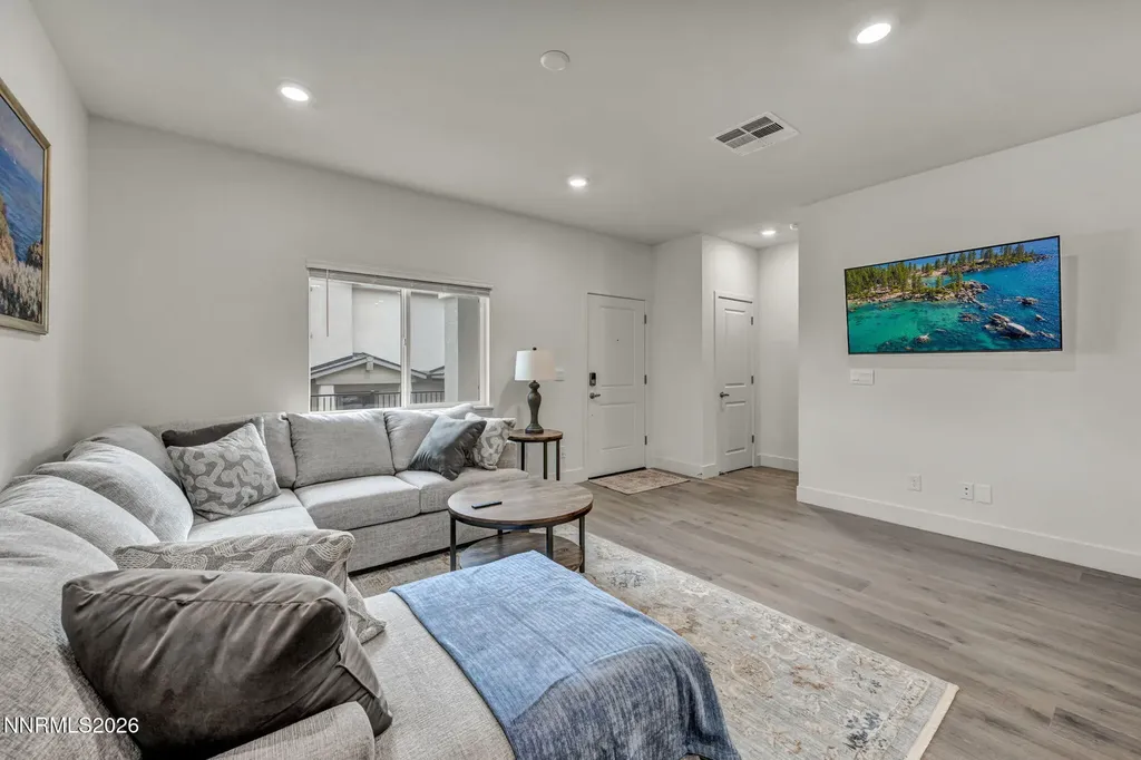 1634 Icelandic Reno NV 89523
