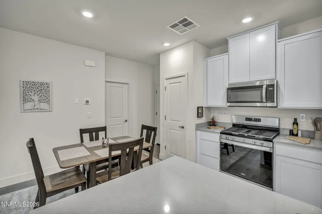 1634 Icelandic Reno NV 89523