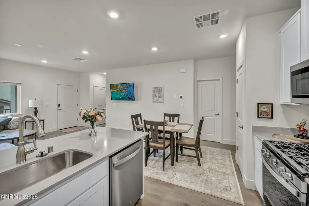 1634 Icelandic Reno NV 89523