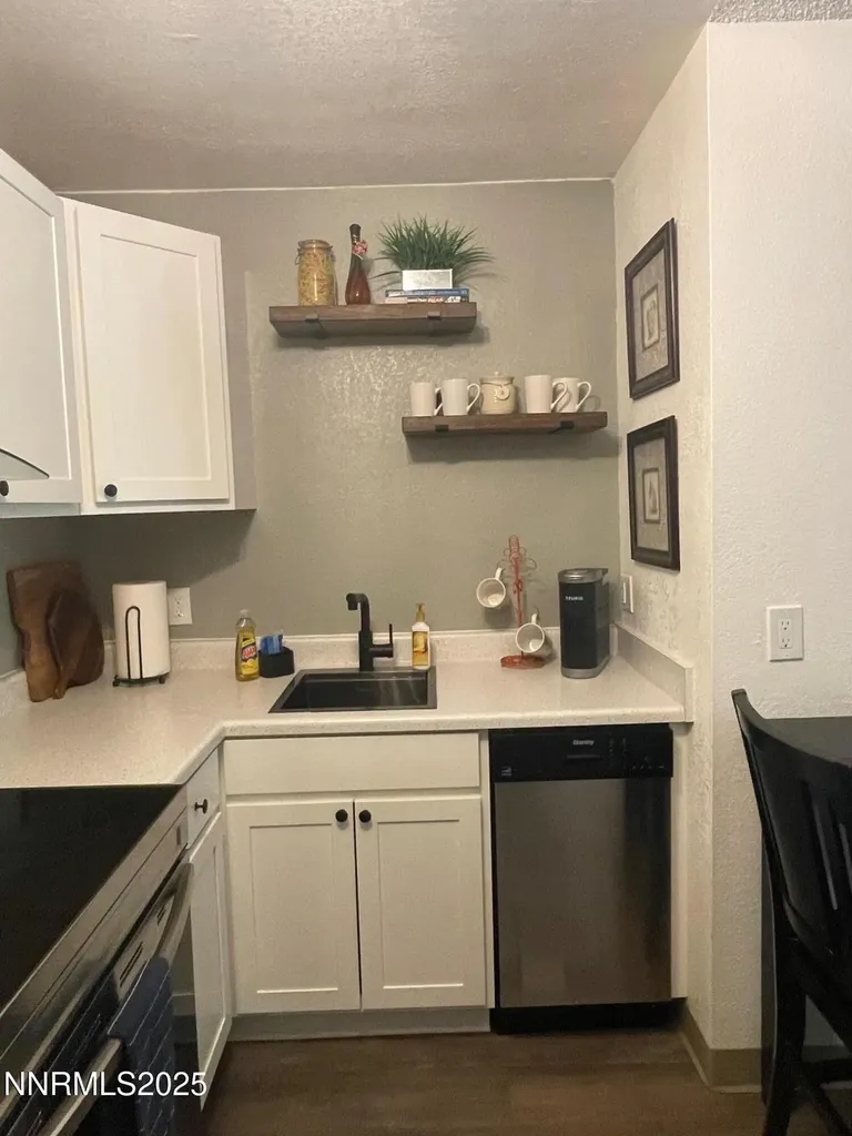 2450 Lymbery Reno NV 89509