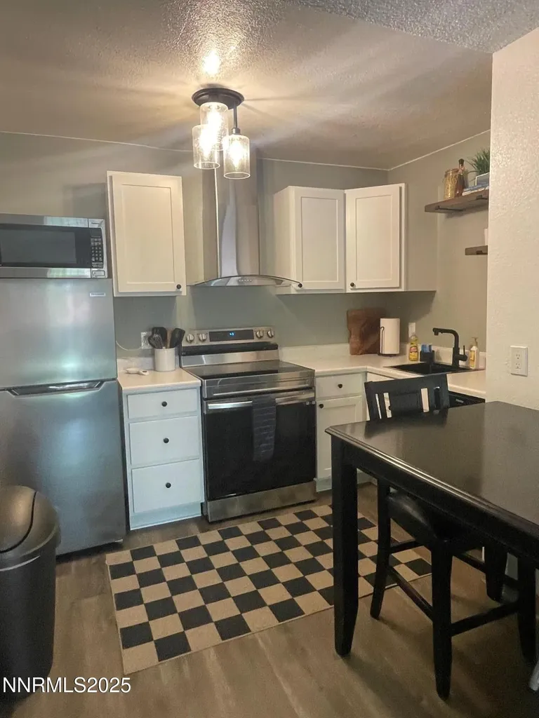 2450 Lymbery Reno NV 89509