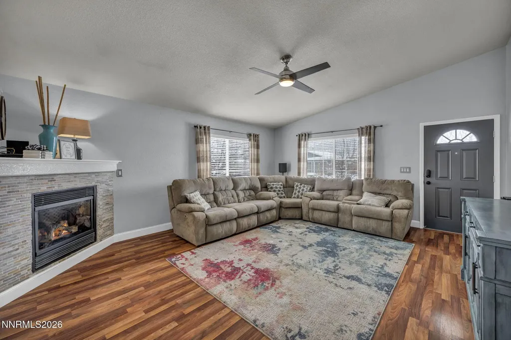 18270 Cedar View Reno NV 89508