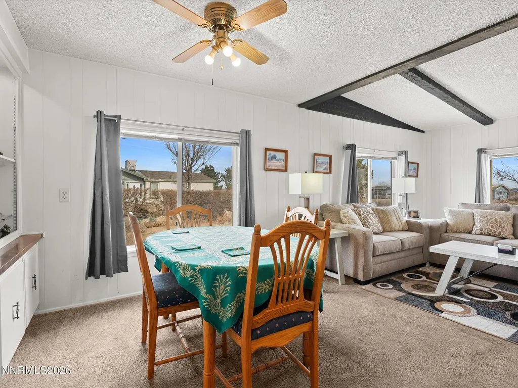 7815 Springfield Silver Springs NV 89429