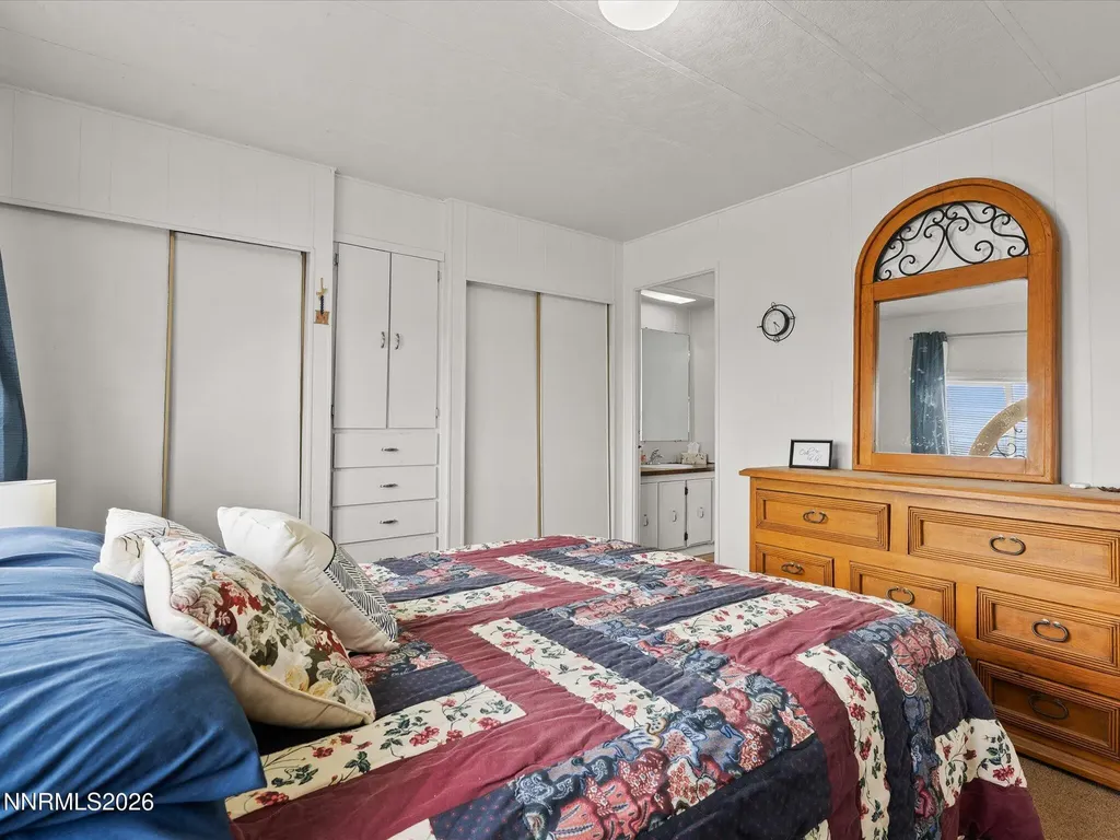 7815 Springfield Silver Springs NV 89429