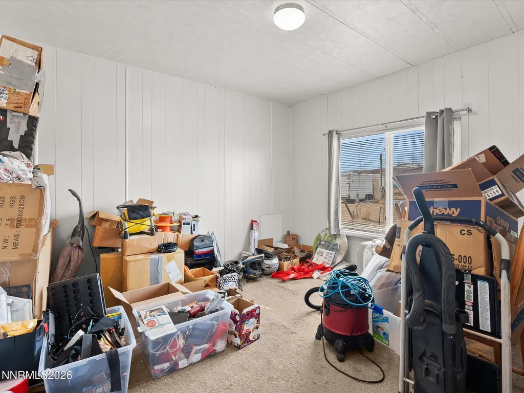 7815 Springfield Silver Springs NV 89429