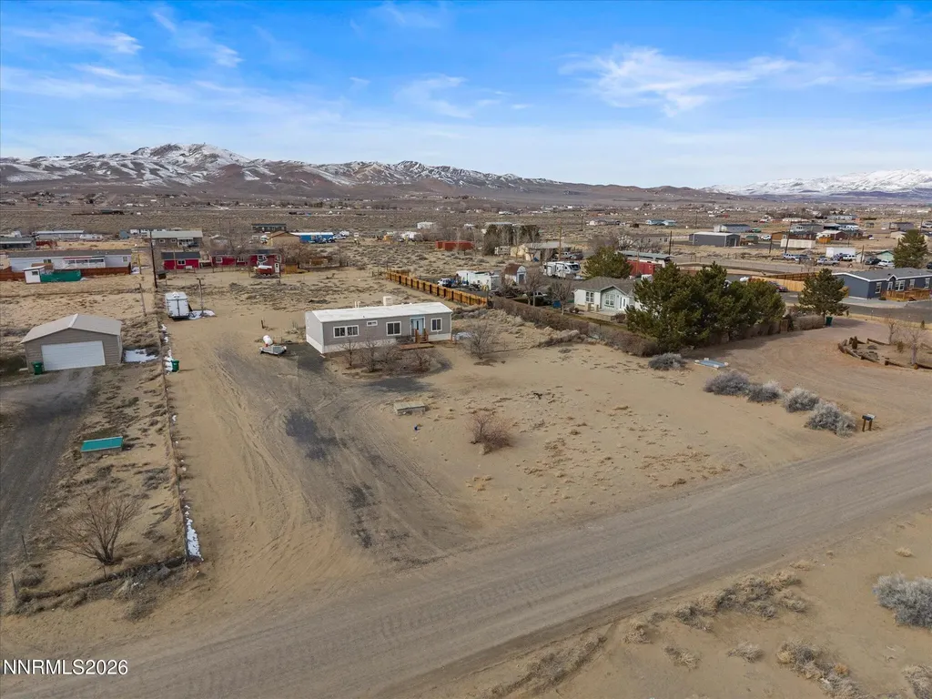 7815 Springfield Silver Springs NV 89429