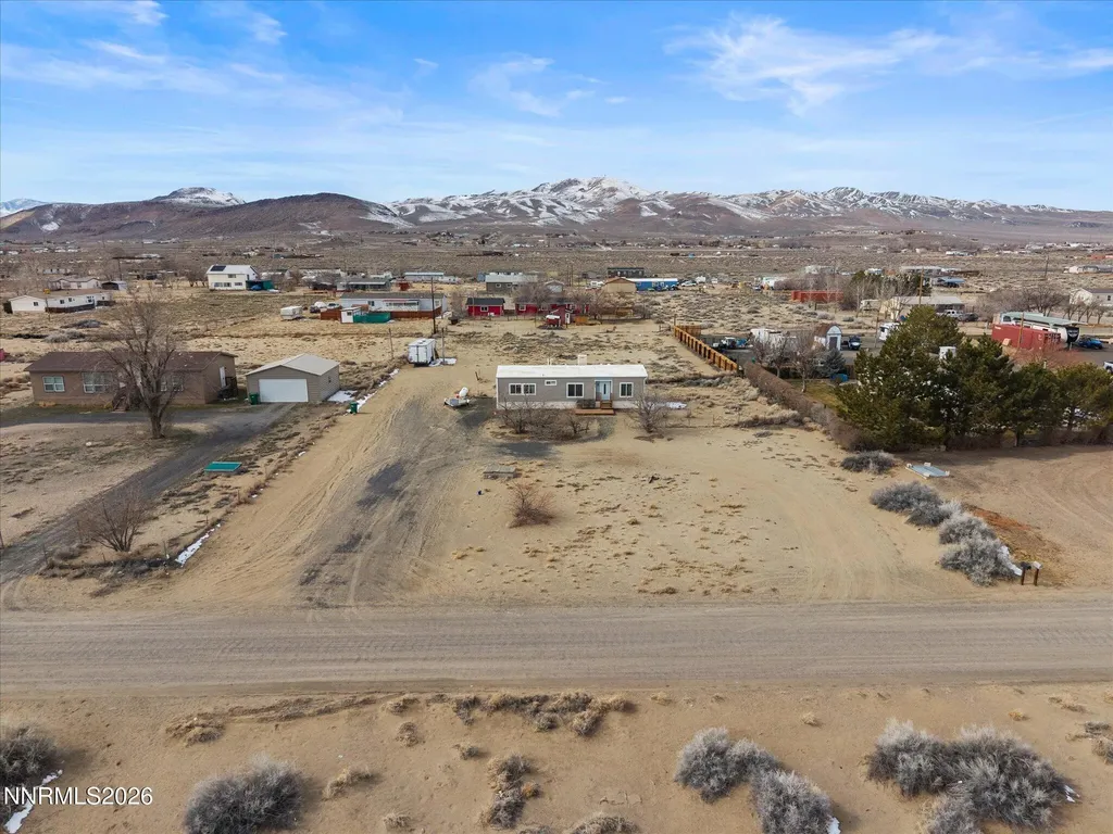 7815 Springfield Silver Springs NV 89429