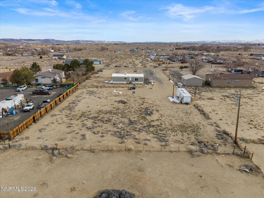 7815 Springfield Silver Springs NV 89429
