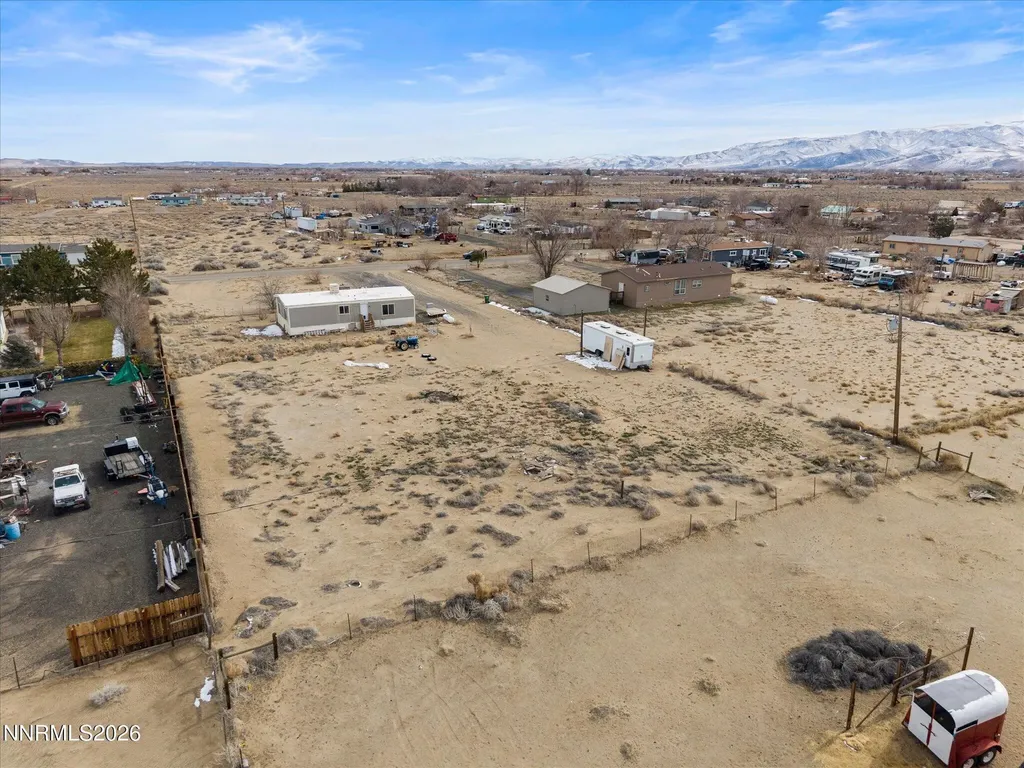 7815 Springfield Silver Springs NV 89429