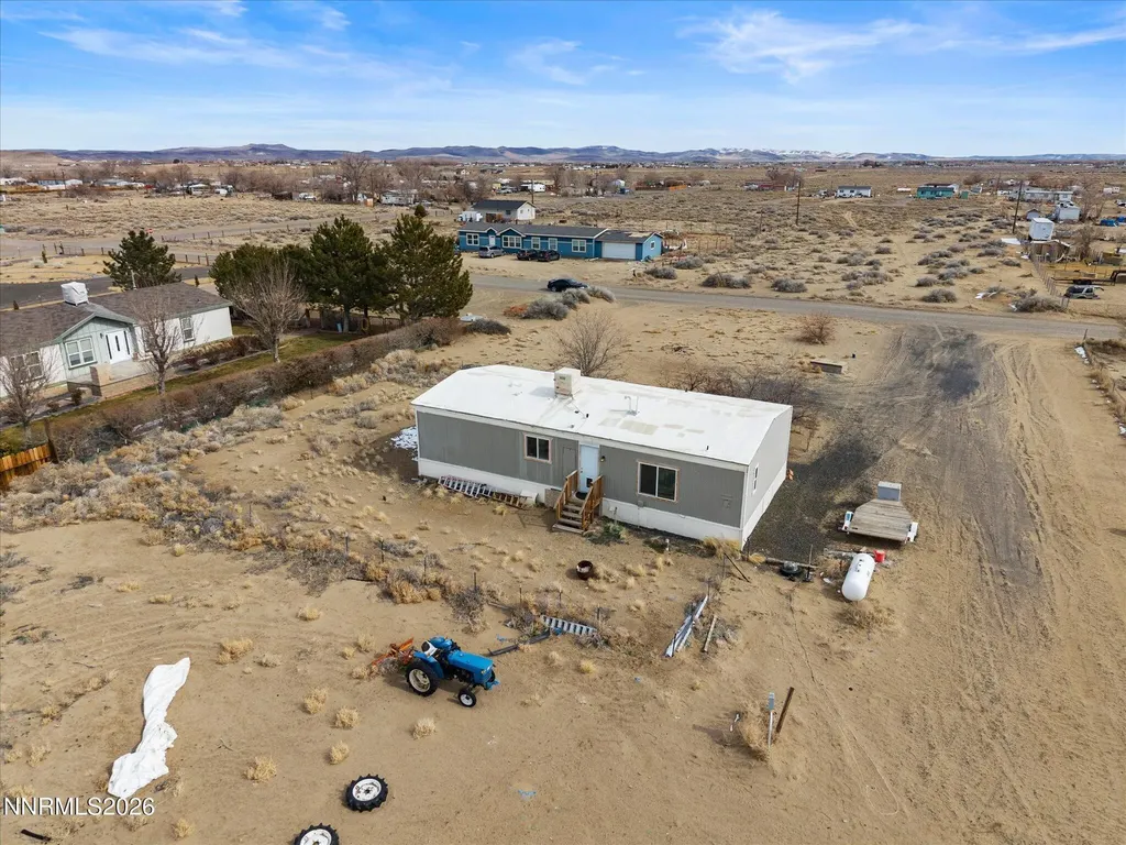 7815 Springfield Silver Springs NV 89429