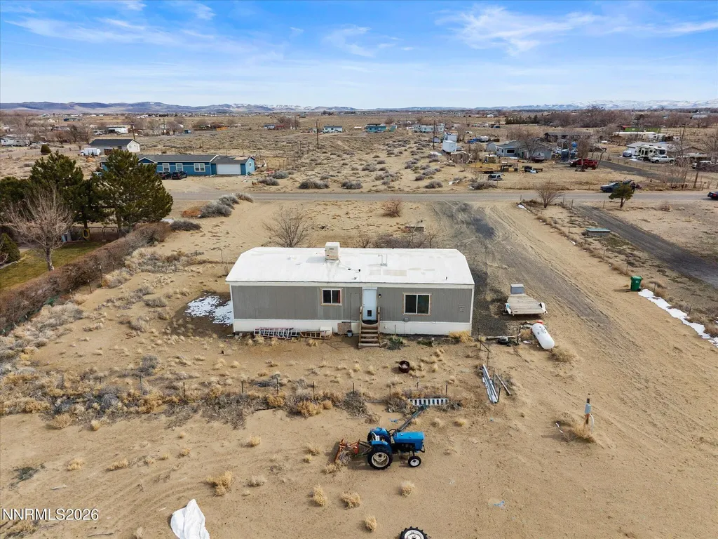 7815 Springfield Silver Springs NV 89429