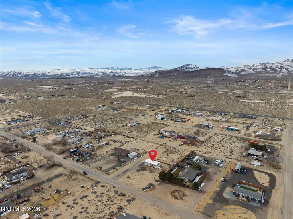 7815 Springfield Silver Springs NV 89429