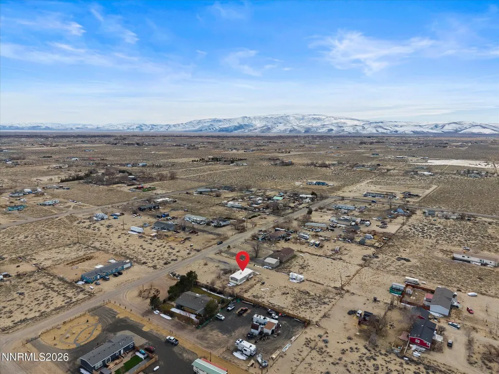 7815 Springfield Silver Springs NV 89429