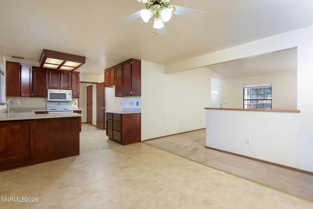 171 River Village Dayton NV 89403