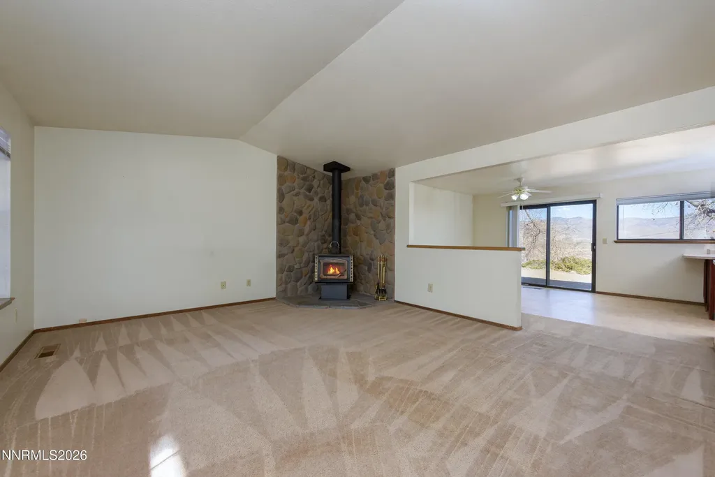 171 River Village Dayton NV 89403