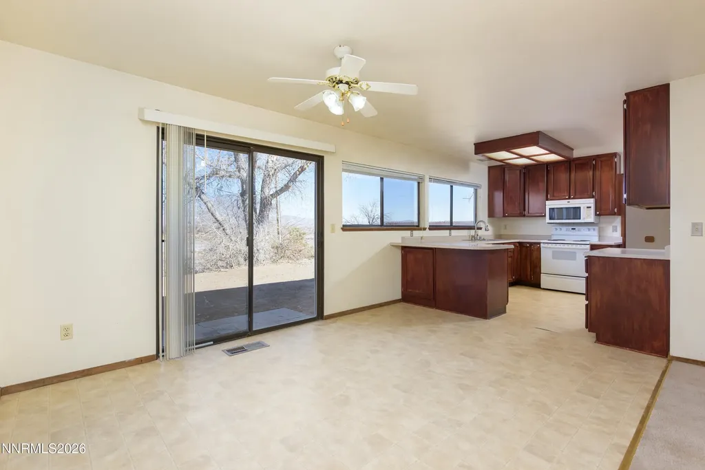171 River Village Dayton NV 89403