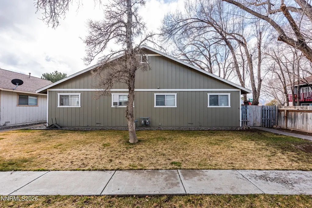 1529 Douglas Gardnerville NV 89410