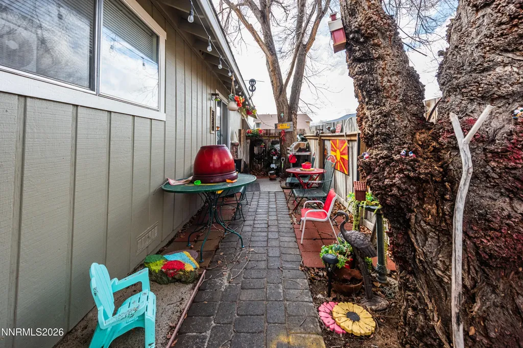 1529 Douglas Gardnerville NV 89410