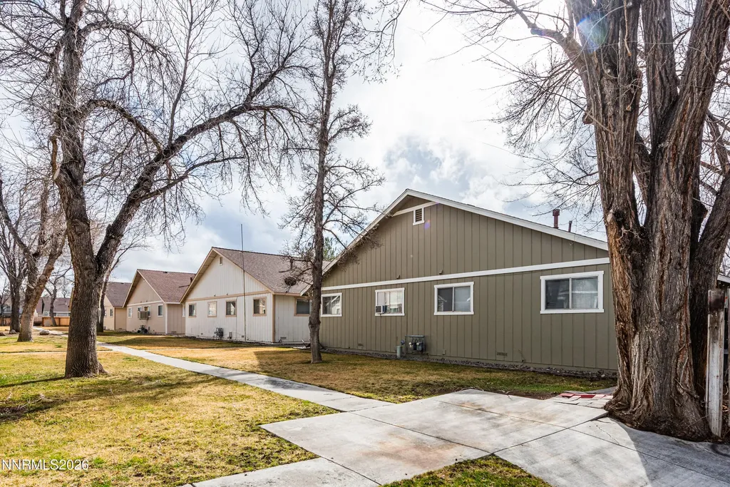 1529 Douglas Gardnerville NV 89410