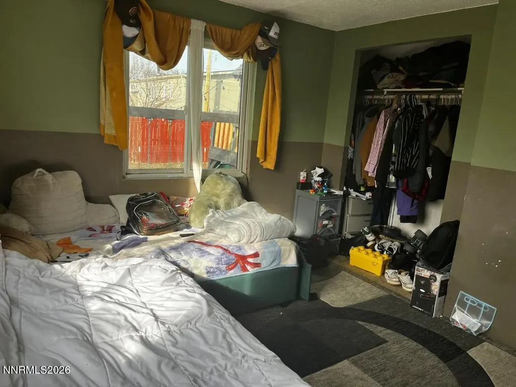5785 Yukon Sun Valley NV 89433