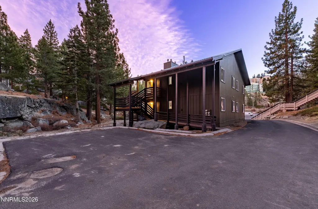 307 Galaxy Stateline NV 89449