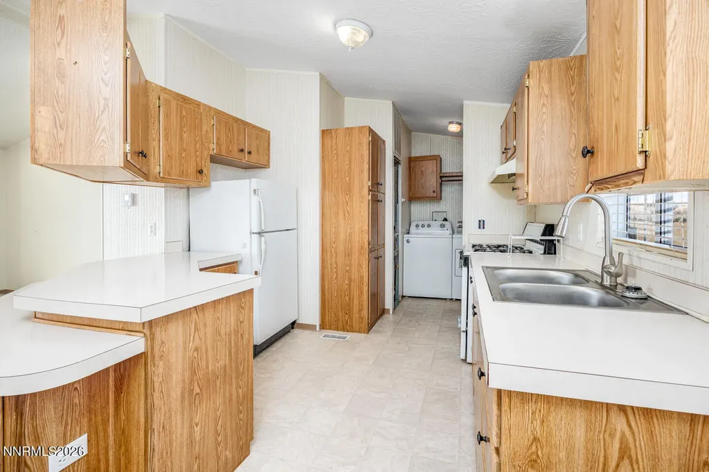 6312 Sierra Fallon NV 89406