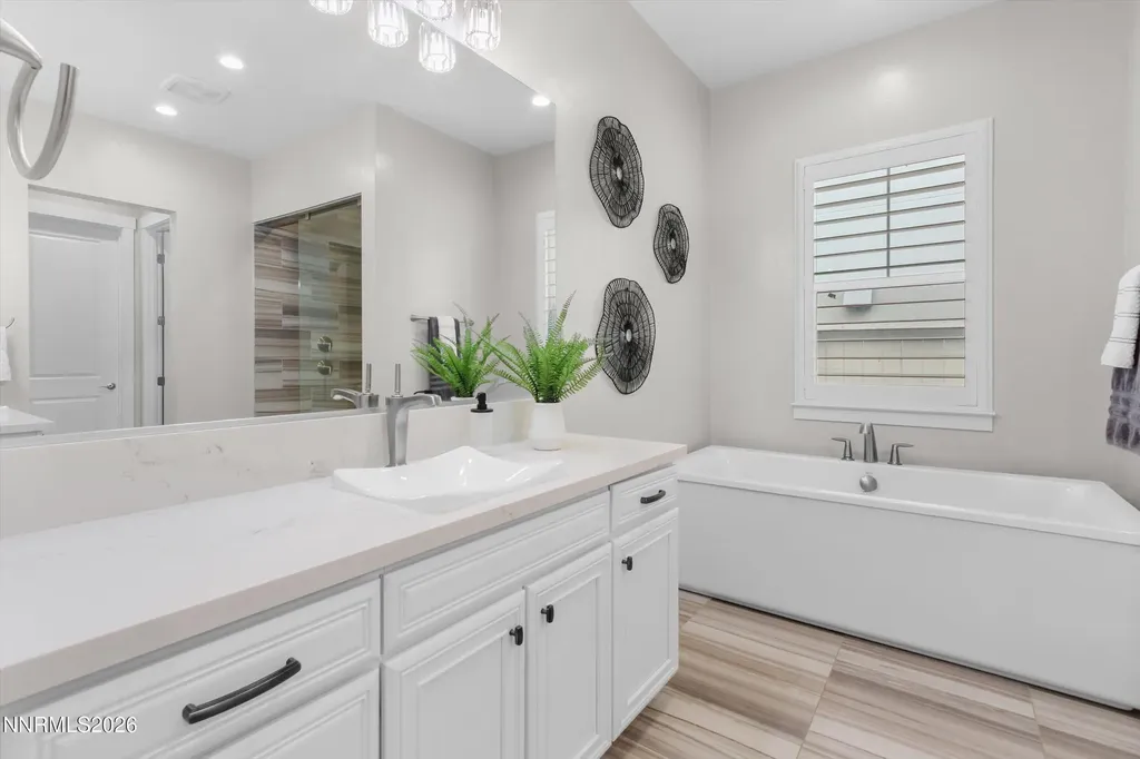 719 W Pleasant Oak Reno NV 89511