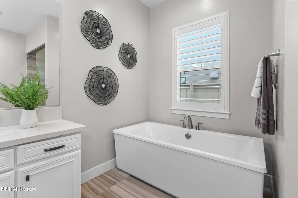 719 W Pleasant Oak Reno NV 89511