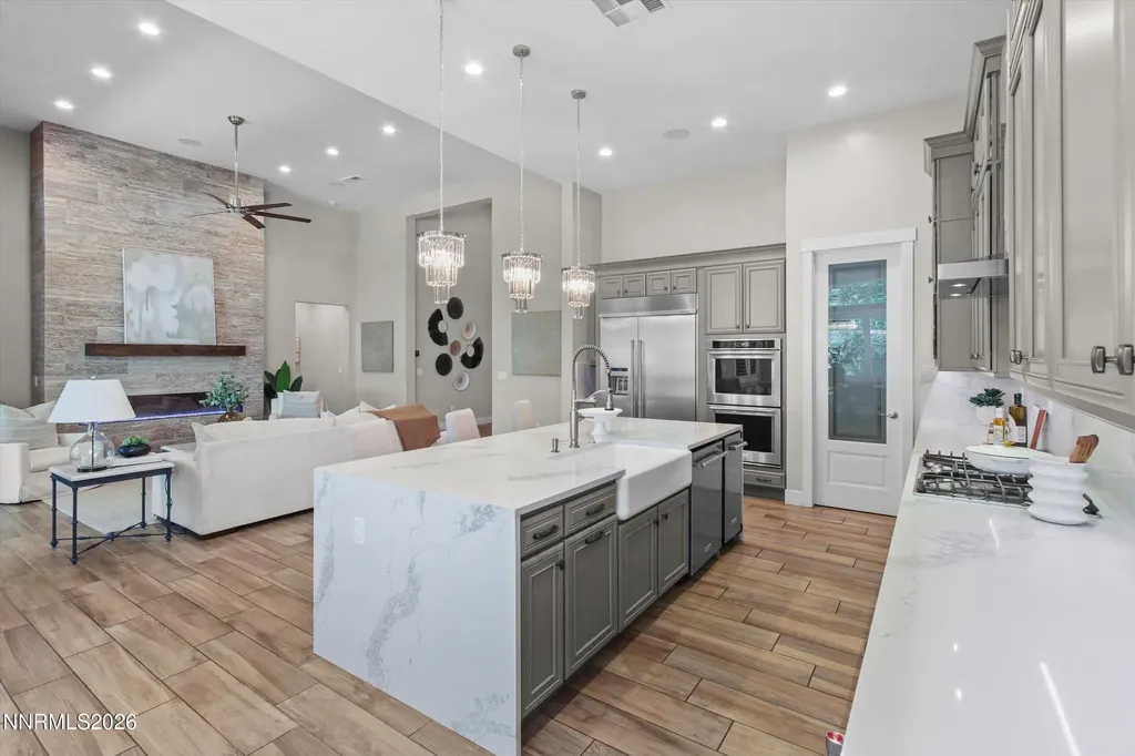719 W Pleasant Oak Reno NV 89511