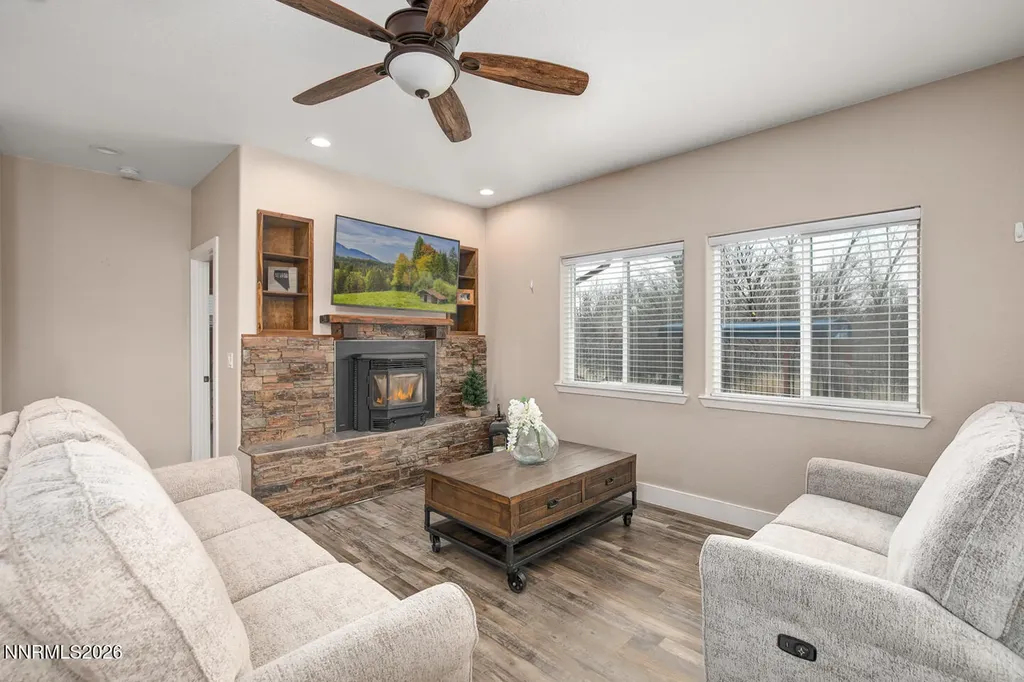 2217 Verona Fallon NV 89406