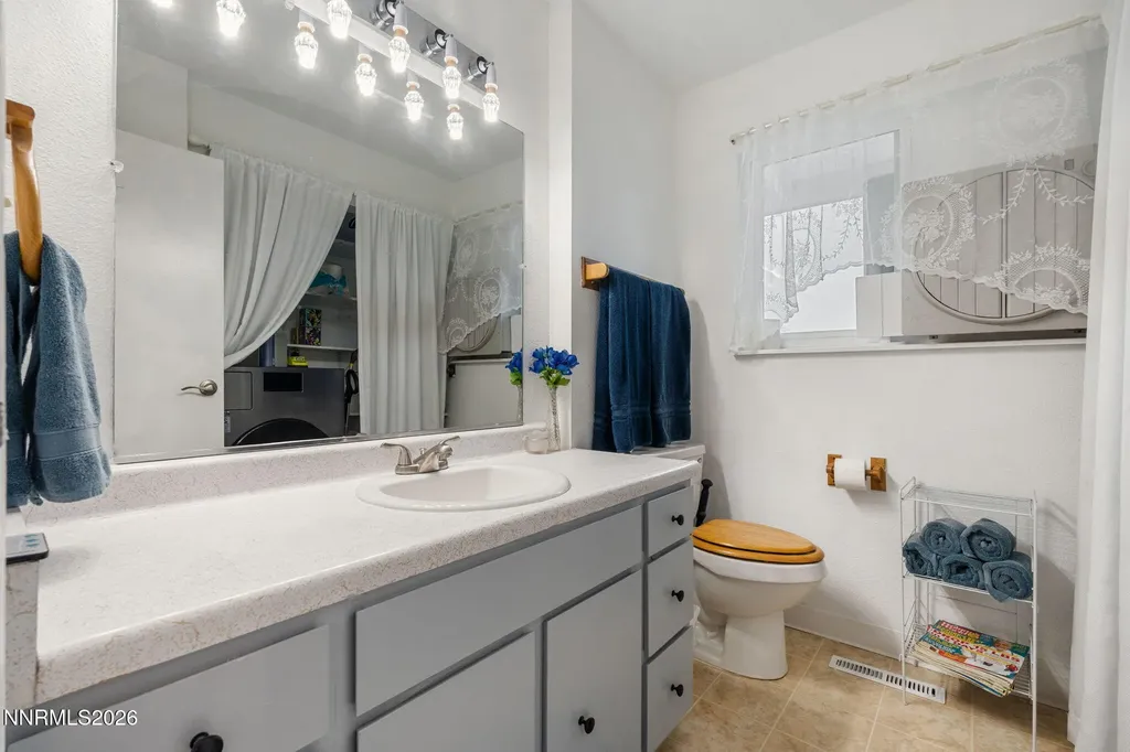3545 Buckhorn Reno NV 89503