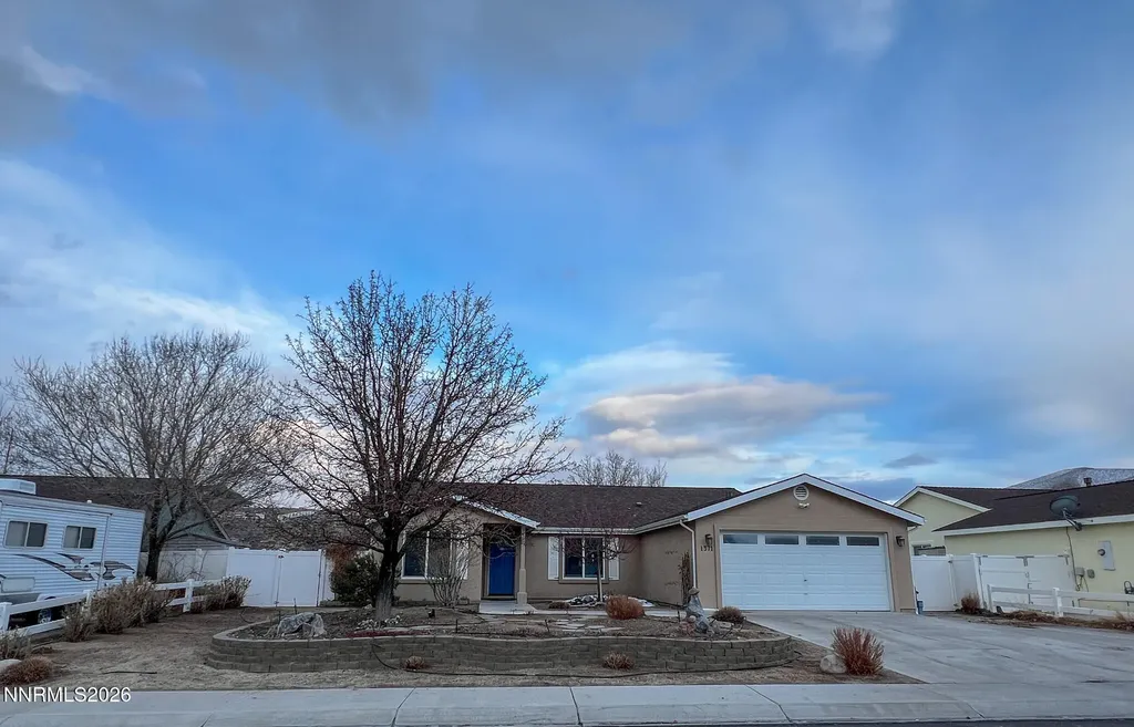 1371 White Bluffs Fernley NV 89408