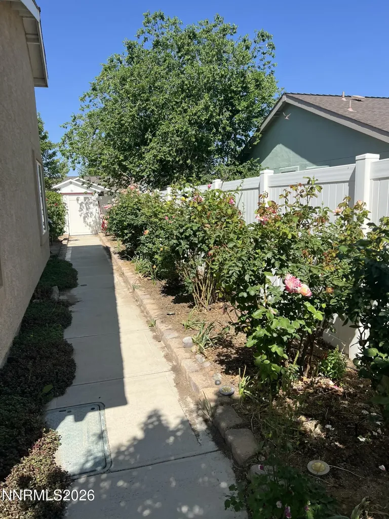 1371 White Bluffs Fernley NV 89408