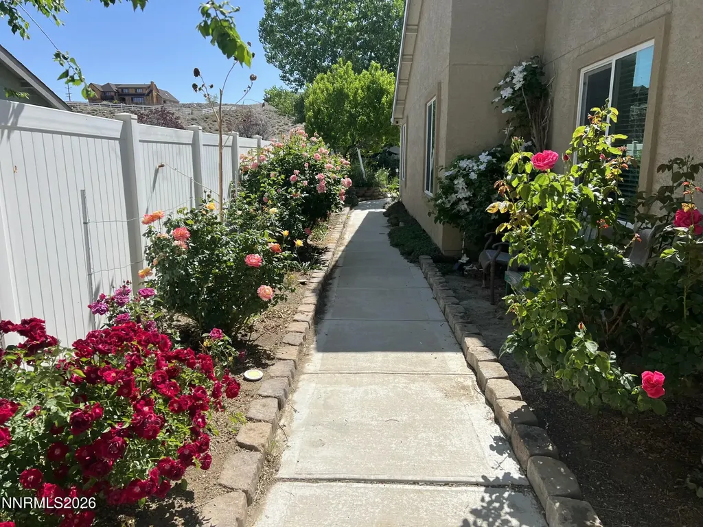 1371 White Bluffs Fernley NV 89408