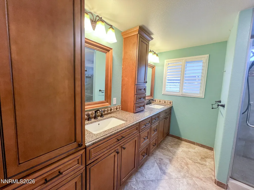 1371 White Bluffs Fernley NV 89408