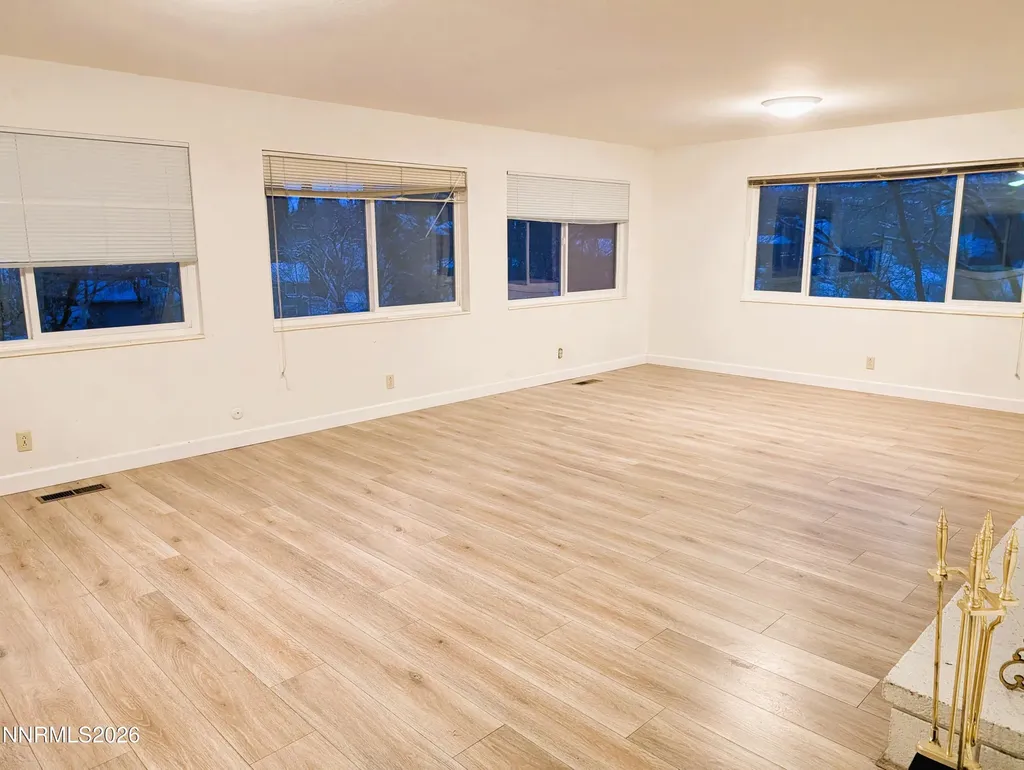 2390 Barnes Reno NV 89509
