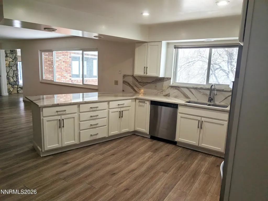 2390 Barnes Reno NV 89509