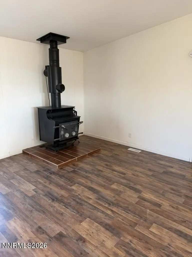 22215 Topaz Lake Lovelock NV 89419